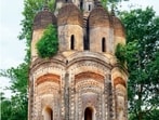 The octagonal pavilion built by the Raha family of textile merchants in Rajogram is one of the best-preserved such monuments in Bankura district. These were structures built to house and showcase deities during festivals.