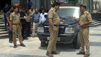 Police arrested four men accused of robbing  ₹4.18 lakh from a Jan Seva Kendra operator in Gosainganj. (Sakib Ali/Image for representation)