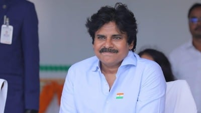 పవన్ కళ్యాణ్కు మళ్లీ అస్వస్థత.. ఆసుపత్రిలో పరీక్షలు.. ఎట్ హోమ్ కార్యక్రమానికి దూరం (x/APDeputyCMO) పవన్ కళ్యాణ్కు మళ్లీ అస్వస్థత.. ఆసుపత్రిలో పరీక్షలు.. ఎట్ హోమ్ కార్యక్రమానికి దూరం (x/APDeputyCMO)