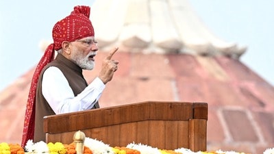 স্বাধীনতা দিবসের ভাষণে নতুন ধরনের হুমকি নিয়ে সতর্ক করলেন প্রধানমন্ত্রী নরেন্দ্র মোদী। (AFP) স্বাধীনতা দিবসের ভাষণে নতুন ধরনের হুমকি নিয়ে সতর্ক করলেন প্রধানমন্ত্রী নরেন্দ্র মোদী। (AFP)