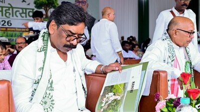 Amid protests and growing concerns among job aspirants over recruitment examinations, Soren said paper leaks have become a national problem. (CMO/X) Amid protests and growing concerns among job aspirants over recruitment examinations, Soren said paper leaks have become a national problem. (CMO/X)