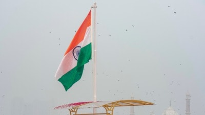 <p>80వ స్వాతంత్య్ర దినోత్సవం నేపథ్యంలో శనివారం ఉదయం దిల్లీ ఎర్రకోటలో ప్రధాన మంత్రి నరేంద్ర మోదీ జాతీయ జెండాను ఆవిష్కరించారు. </p> (PTI) <p>80వ స్వాతంత్య్ర దినోత్సవం నేపథ్యంలో శనివారం ఉదయం దిల్లీ ఎర్రకోటలో ప్రధాన మంత్రి నరేంద్ర మోదీ జాతీయ జెండాను ఆవిష్కరించారు. </p> (PTI)