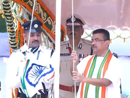 রেড রোডে স্বাধীনতা দিবসে কলকাতার রেড রোডে তৈরি হল বিশেষ মুহূর্ত।