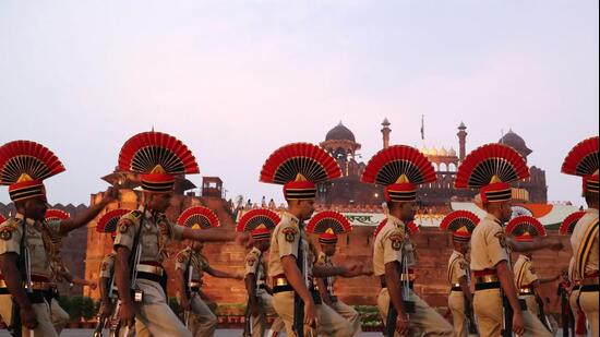 A contingent of Delhi Police personnel during the 8oth Independence Day celebrations at Red Fort on Saturday. (Arvind Yadav/HT Photo)