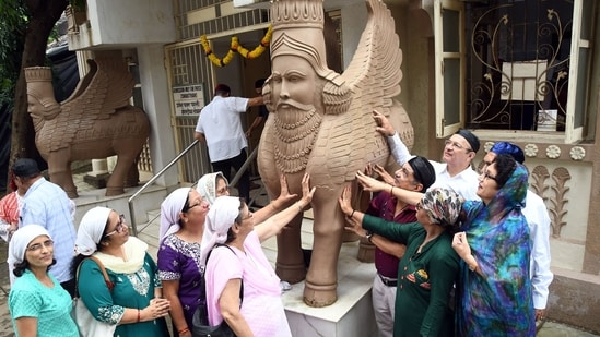 If preserving faith and distinctive culture is the argument, any skew should in fact favour the intermarried Parsi woman since the mother remains the more significant “upbringer” even in the new, supposedly equity-favouring parenting paradigms (HT Archive)