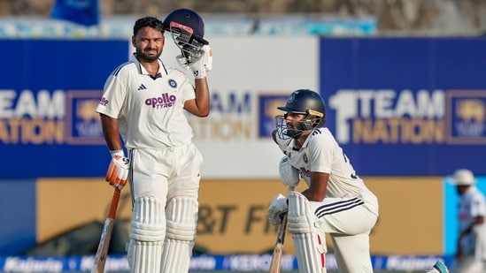 Rishabh Pant and Devdutt Padikkal have added 52 so for.
