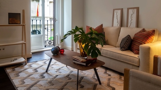 Bengaluru rentals: A tenant on Reddit advised renters to record a detailed move-in video, documenting the property’s condition and any existing damage to avoid disputes later. (Photo for representational purposes only)
