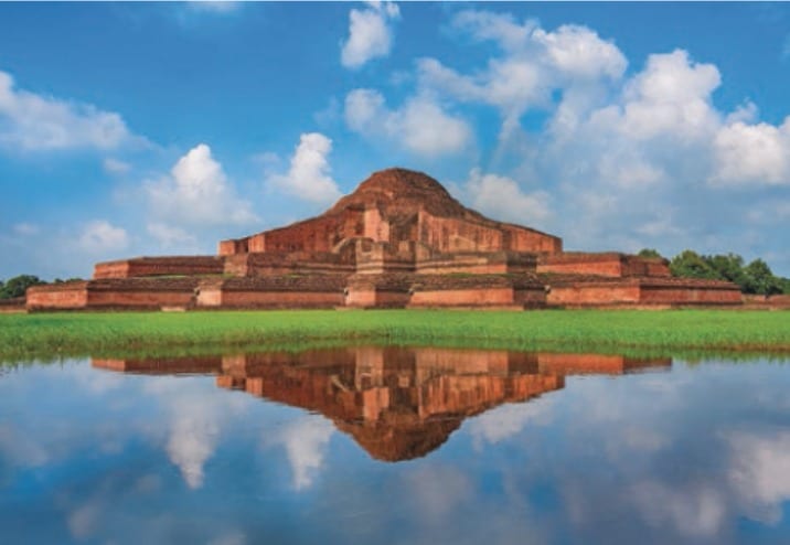 The massive, brick-built 8th century Buddhist Somapura Mahavihara in Bangladesh stands out for its vast scale and cruciform shape. (Abdulmominbd) The massive, brick-built 8th century Buddhist Somapura Mahavihara in Bangladesh stands out for its vast scale and cruciform shape. (Abdulmominbd)