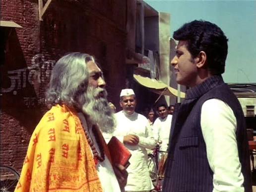 Manoj Kumar's Purab Aur Pachhim was reflective and introspective. Manoj Kumar's Purab Aur Pachhim was reflective and introspective.