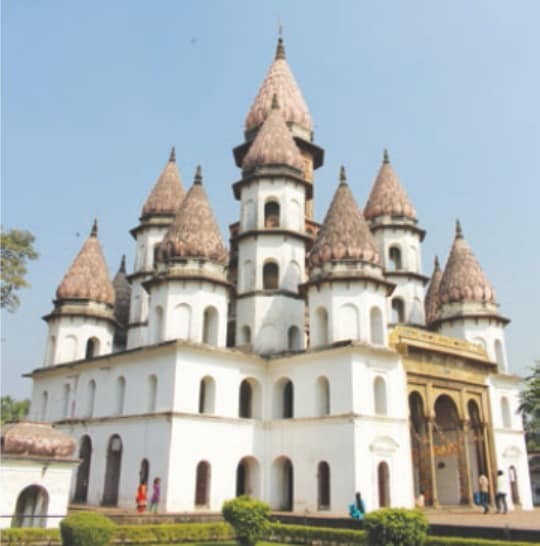 Hanseswari Temple built by the Bansberia zamindars. Many such temples built by zamindars and merchants incorporated elements of European architecture. Hanseswari Temple built by the Bansberia zamindars. Many such temples built by zamindars and merchants incorporated elements of European architecture.
