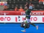 England thrashed Pakistan 4-1 in a pool D match.