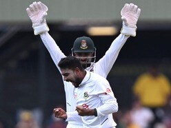 সিরিজের প্রথম টেস্টে প্যাট কামিন্সের অস্ট্রেলিয়াকে ৯ উইকেটে হারিয়ে দুই ম্যাচের সিরিজে ১-০ ব্যবধানে এগিয়ে গেল নাজমুল হোসেন শান্তর দল। 