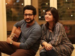জন্মদিনে পিয়াকে ভালোবাসার ভরালেন পরমব্রত