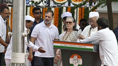 Leader of Opposition in the Lok Sabha Rahul Gandhi, Congress President Mallikarjun Kharge, Congress Parliamentary Party (CPP) Chairperson Sonia Gandhi and others during the 80th Independence Day celebrations at the AICC headquarters in New Delhi. (Hindustan Times) Leader of Opposition in the Lok Sabha Rahul Gandhi, Congress President Mallikarjun Kharge, Congress Parliamentary Party (CPP) Chairperson Sonia Gandhi and others during the 80th Independence Day celebrations at the AICC headquarters in New Delhi. (Hindustan Times)