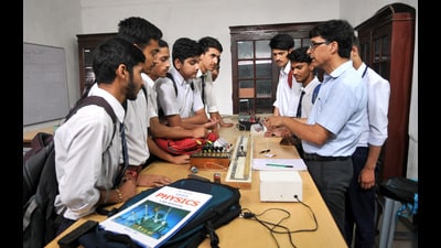 Students who reached the final stage of the selection but could not make it to the list will be offered educational visits. (REPRESENTATIVE PIC)
