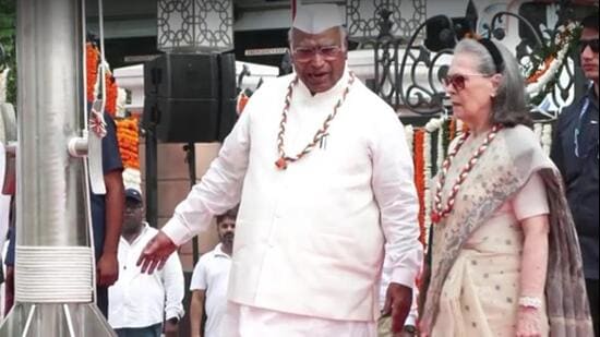 The complaint said, ‘Sonia Gandhi appeared to make gestures and communicate with persons present in a manner which, prima facie, appeared to an objection to the continuation of the rendition.” (ANI videograb)