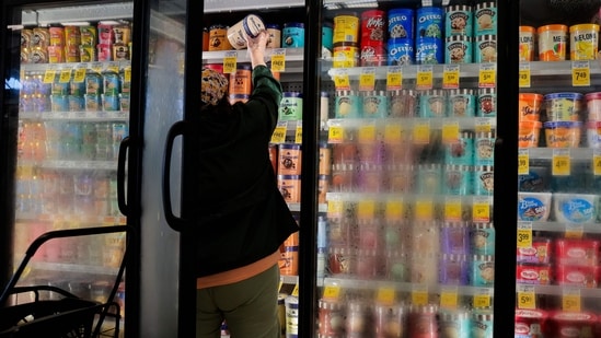 Safeway is closing more stores in 2026 as parent company Albertsons reviews its network after the $24.6 billion Kroger merger collapsed.
(Photo by Heather Diehl / GETTY IMAGES NORTH AMERICA / Getty Images via AFP) (Getty Images via AFP)