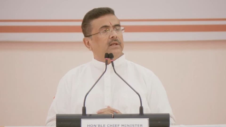 পশ্চিমবঙ্গ বিধানসভার প্রাক্তন ডেপুটি স্পিকার আশিস বন্দ্যোপাধ্যায়ের মৃত্যু নিয়ে মুখ খুললেন মুখ্যমন্ত্রী শুভেন্দু অধিকারী।