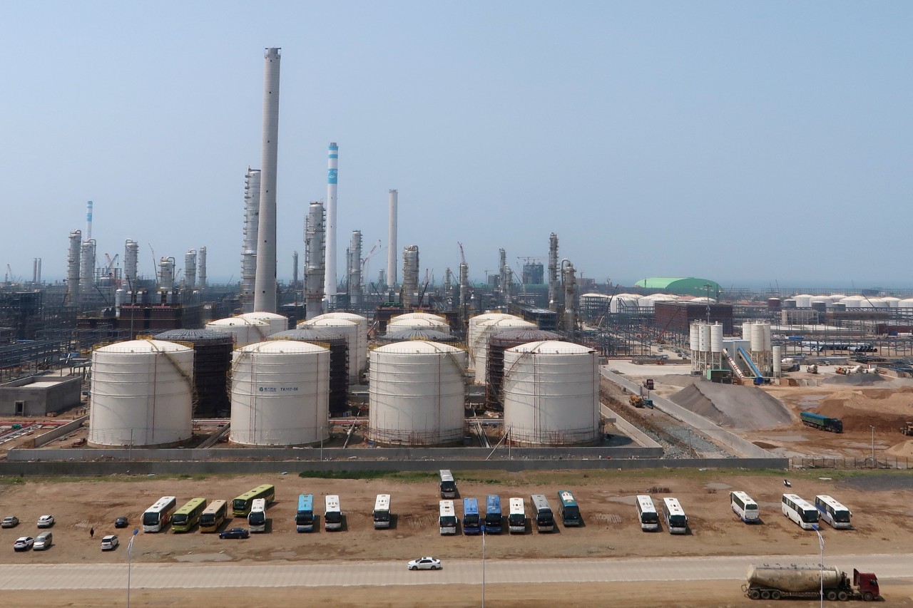 Hengli’s refining facilities on Changxing Island span 2.3 square miles. Hengli’s refining facilities on Changxing Island span 2.3 square miles.