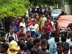 యూజీసీ నెట్ పరీక్షా కేంద్రం వద్ద దృశ్యం..