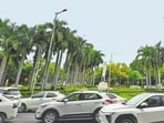 Last year, a survey of 39 roundabouts by traffic police in the New Delhi municipal council area found that disproportionate road widths, misaligned footpaths, oversized plantation spaces, and narrow roundabout diameters were squeezing traffic flow in and around central Delhi.