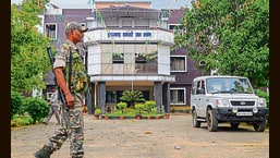 CID raids JSSC office, arrests former JPSC member’s PA CID raids JSSC office, arrests former JPSC member’s PA