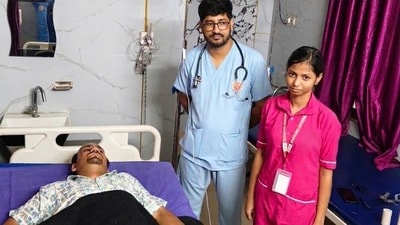 ইতিহাসের পাতায় নাম তুললেন বাঁকুড়ার যুবক (সৌজন্যে টুইটার) ইতিহাসের পাতায় নাম তুললেন বাঁকুড়ার যুবক (সৌজন্যে টুইটার)