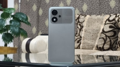 The POCO M8 Power finds its stride in immersive viewing, enduring battery life, and fuss-free connectivity. (Shubh Bhushan - Hindustan Times)