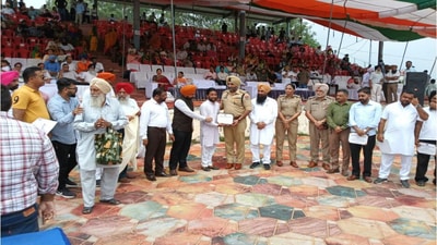 The Punjab government recognized village and ward defence committees for their role in the anti-drug campaign on Independence Day. The Punjab government recognized village and ward defence committees for their role in the anti-drug campaign on Independence Day.