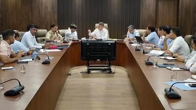 The meeting reviewed air quality monitoring, traffic decongestion, public transport and electric vehicle charging, among others. (HT PHOTO) The meeting reviewed air quality monitoring, traffic decongestion, public transport and electric vehicle charging, among others. (HT PHOTO)