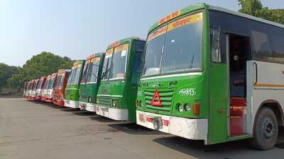 UPSRTC buses at Leader Road Bus Depot in Prayagraj (HT)