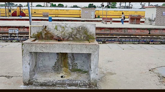 A water booth at Ludhiana railway station on Monday. (Gurpreet Singh/ht)