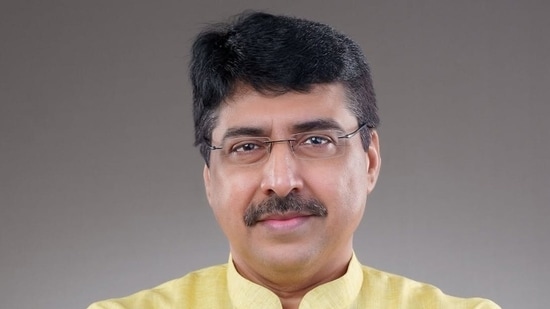 Born in 1968, Deepak Mhaskey holds an MSc in Chemistry, a diploma in cement technology, and a certification in computer programming. (X/ Vishnu Deo Sai)