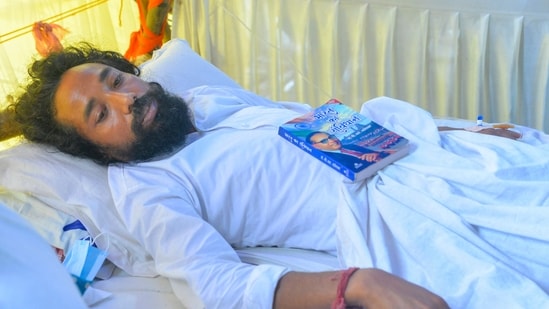 Jharkhand student leader Devendra Mahto breaks fast after demands accepted