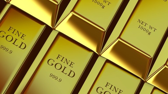 Gold Rate today: బంగారం పైపైకి.. డాలర్ డౌన్.. $4,400లకు పసిడి పరుగు