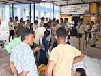 People gathered outside Sadar Hospital after seven people who died in a stampede-like incident at Ashokdham (Hindustan Times)