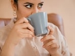 Do not drink coffee post 3 pm as it can disrupt your recovery. 