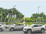 Last year, a survey of 39 roundabouts by traffic police in the New Delhi municipal council area found that disproportionate road widths, misaligned footpaths, oversized plantation spaces, and narrow roundabout diameters were squeezing traffic flow in and around central Delhi.
