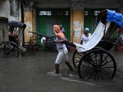 ভোর প্রায় ৫টা নাগাদ ঘটনাটি ঘটে জোড়াবাগানের ব্রজদুলাল স্ট্রিটে বিল্ডিং ভেঙে পড়ে (ছবিটি প্রতীকী)