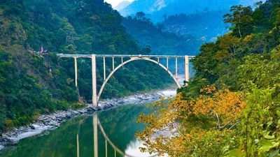 সেবকে ছয় লেনের বিকল্প সেতু তৈরির কাজ এগোল।