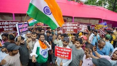 Protesting guest faculties of several universities in Bihar demanded the resignation of Higher Education Minister Sanjay Singh Tiger and Additional Chief Secretary Deepak Kumar. (ANI) Protesting guest faculties of several universities in Bihar demanded the resignation of Higher Education Minister Sanjay Singh Tiger and Additional Chief Secretary Deepak Kumar. (ANI)