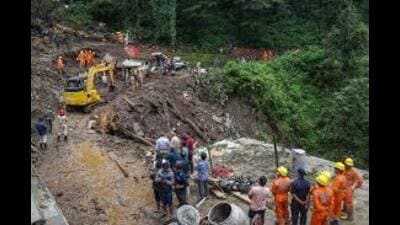 Authorities also suspended movement on the Shimla-Kalka heritage railway line following a landslide at Koti, near Jabli, in the Solan district. (HT Photo for representation) Authorities also suspended movement on the Shimla-Kalka heritage railway line following a landslide at Koti, near Jabli, in the Solan district. (HT Photo for representation)