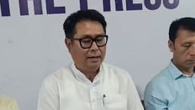 Manipur government spokesperson Sapam Ranjan said a team will rush to Delhi to meet central leaders to press them to postpone the Census until an NRC is completed.