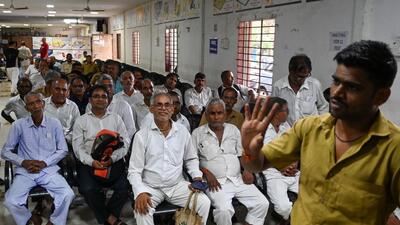 Mumbai, India. Aug 18, 2026 - Auto-rickshaw and taxi drivers are waiting at the Tardeo RTO office to collect their Marathi language learning certificates. The state government has made Marathi language compulsory for these drivers to improve communication between public transport drivers and the public. Mumbai, India. Aug 18, 2026. (Photo by Raju Shinde/HT Photo) (Raju Shinde) Mumbai, India. Aug 18, 2026 - Auto-rickshaw and taxi drivers are waiting at the Tardeo RTO office to collect their Marathi language learning certificates. The state government has made Marathi language compulsory for these drivers to improve communication between public transport drivers and the public. Mumbai, India. Aug 18, 2026. (Photo by Raju Shinde/HT Photo) (Raju Shinde)