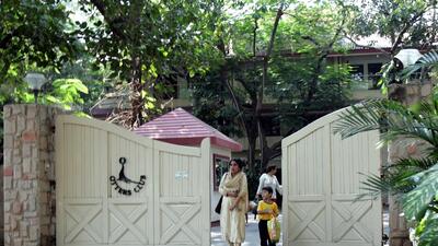 Otters club at Bandra. HT PHOTO BY VIJAYANAND GUPTA 04/11/05