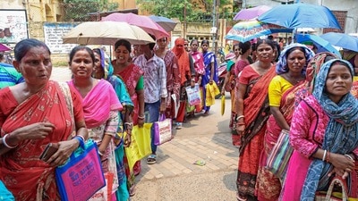 Birbhum: Women stand in queue outside Bolpur Municipality to submit forms of the 'Annapurna Yojana' financial assistance scheme for women, providing a monthly allowance of ₹3,000, in Birbhum district, West Bengal, Monday, June 8, 2026. (PTI Photo)(PTI06_08_2026_000339A) (PTI) Birbhum: Women stand in queue outside Bolpur Municipality to submit forms of the 'Annapurna Yojana' financial assistance scheme for women, providing a monthly allowance of ₹3,000, in Birbhum district, West Bengal, Monday, June 8, 2026. (PTI Photo)(PTI06_08_2026_000339A) (PTI)