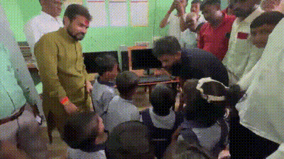 Sharing the news about the computer, CJP's Abhijeet Dipke said, "When the government fails, people step up! Change is possible." (X/@abhijeet_dipke) Sharing the news about the computer, CJP's Abhijeet Dipke said, "When the government fails, people step up! Change is possible." (X/@abhijeet_dipke)