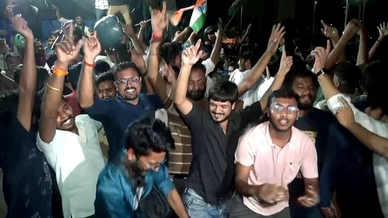 JPSC-JSSC aspirants celebrate after the Jharkhand government accepted their demands and cancelled the JSSC-CGL exam and all exams conducted on behalf of TDPL, in Ranchi on Monday.
