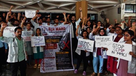 The IMA and the MARD are opposed to the move and both had staged protests and strikes opposing the state government’s decision (HT Photo)