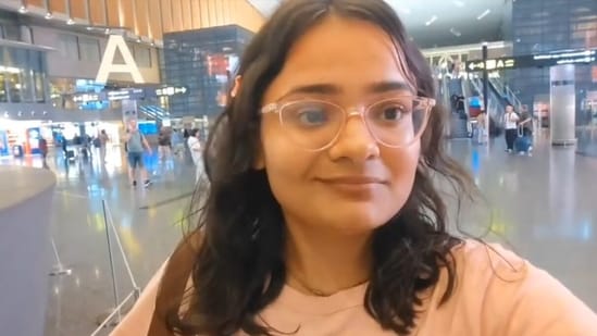 An Indian student was delighted after Qatar Airways offered food and beverage coupons during her Doha layover. (Instagram/francewithkanika •)